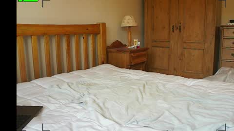 Snapshot of paullie2011 chatting on November 3, 2025, 10:16 am paullie2011 online show from November 3, 2025, 10:16 am