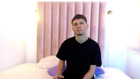 paulo_ribeiro33 online show from April 27, 2026, 6:28 pm