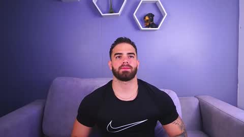 Paul Phoenix online show from November 17, 2025, 7:52 pm