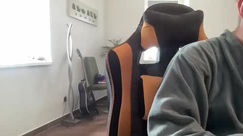 love bush online show from October 23, 2025, 11:42 am