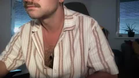 love bush online show from July 21, 2026, 7:32 am