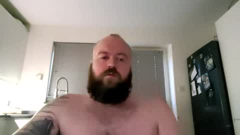 pauluk24 online show from February 19, 2026, 7:37 am