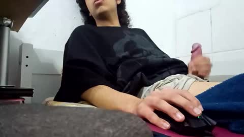 Snapshot of paumedio_tropa chatting on October 10, 2025, 3:38 am paumedio_tropa online show from October 10, 2025, 3:38 am