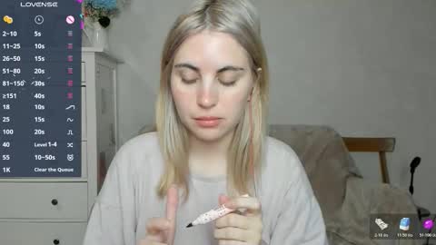 Allisses online show from November 30, 2025, 8:07 am