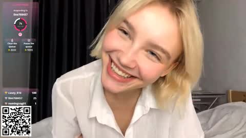 Lola online show from November 8, 2025, 3:56 pm