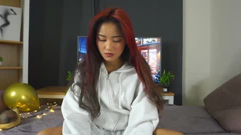 Violetta online show from December 20, 2024, 3:42 pm