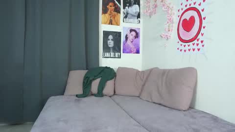 Violetta online show from February 14, 2025, 11:42 am