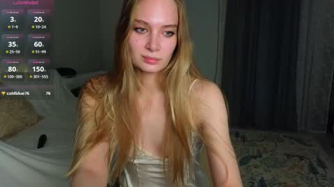 Lexy Peach online show from October 16, 2025, 12:50 pm