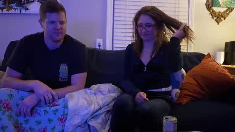 peachespunkins online show from October 5, 2025, 6:12 am