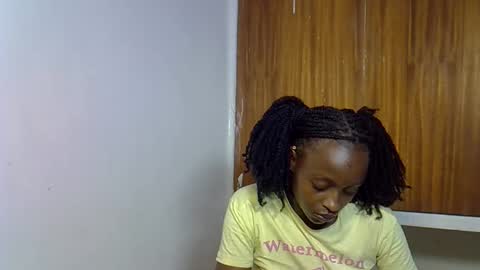 peachy_ebony online show from October 30, 2025, 1:40 am