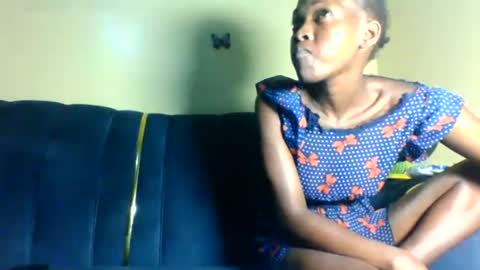 Snapshot of peachy_mummie chatting on November 23, 2025, 6:19 pm peachie online show from November 23, 2025, 6:19 pm