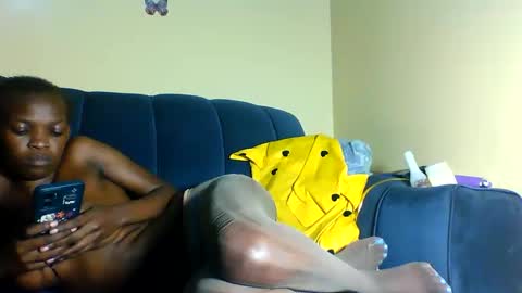 Snapshot of peachy_mummie chatting on November 24, 2025, 6:24 am peachie online show from November 24, 2025, 6:24 am