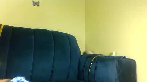 Snapshot of peachy_mummie chatting on November 30, 2025, 12:47 am peachie online show from November 30, 2025, 12:47 am