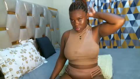 Snapshot of peachygirl255 chatting on September 24, 2025, 6:17 am Peachy online show from September 24, 2025, 6:17 am