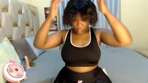 Snapshot of peachygirl255 chatting on July 15, 2026, 5:56 am Peachy online show from July 15, 2026, 5:56 am