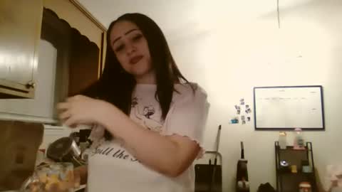 peachyhoneydrip online show from April 24, 2026, 5:10 am