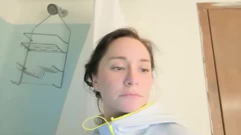 PeachyObsession online show from December 1, 2025, 2:38 am