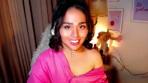 Snapshot of peakaboo_xx chatting on May 5, 2026, 8:06 pm Angel Creamdensada online show from May 5, 2026, 8:06 pm