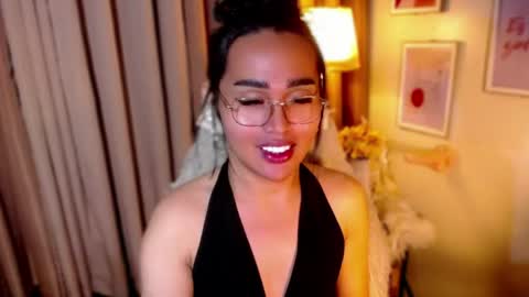 Snapshot of peakaboo_xx chatting on May 12, 2026, 7:00 pm Angel Creamdensada online show from May 12, 2026, 7:00 pm