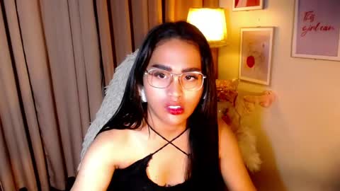 Snapshot of peakaboo_xx chatting on May 19, 2026, 1:56 am Angel Creamdensada online show from May 19, 2026, 1:56 am
