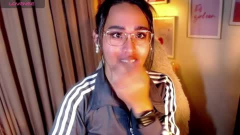 Snapshot of peakaboo_xx chatting on May 26, 2026, 3:24 am Angel Creamdensada online show from May 26, 2026, 3:24 am