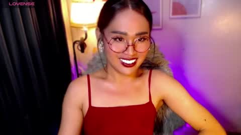 Snapshot of peakaboo_xx chatting on June 10, 2026, 9:46 pm Angel Creamdensada online show from June 10, 2026, 9:46 pm