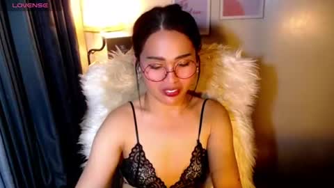 Snapshot of peakaboo_xx chatting on June 14, 2026, 2:24 am Angel Creamdensada online show from June 14, 2026, 2:24 am