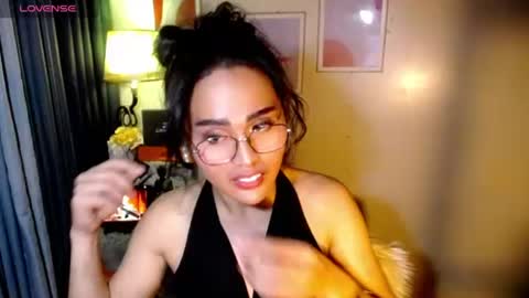 Snapshot of peakaboo_xx chatting on June 17, 2026, 8:50 am Angel Creamdensada online show from June 17, 2026, 8:50 am