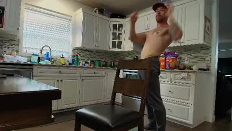 peaked_pleasures online show from June 17, 2026, 1:52 am