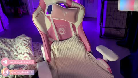 Adelina online show from December 16, 2024, 12:48 am