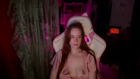 Adelina online show from December 5, 2025, 4:58 pm