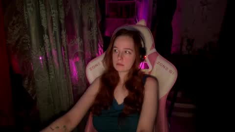 Snapshot of pearlprincess_ chatting on May 11, 2026, 7:36 am Adelina online show from May 11, 2026, 7:36 am