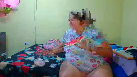 pecadodulce online show from April 18, 2026, 7:07 pm