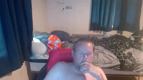Snapshot of pecker40 chatting on April 26, 2026, 10:18 pm pecker40 online show from April 26, 2026, 10:18 pm