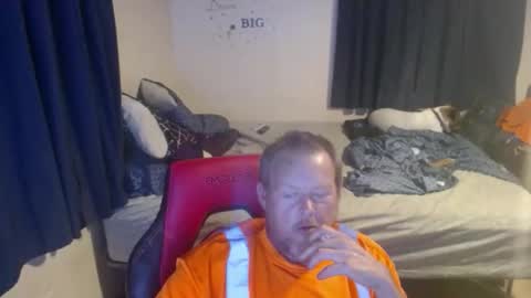 Snapshot of pecker40 chatting on May 5, 2026, 1:35 am pecker40 online show from May 5, 2026, 1:35 am