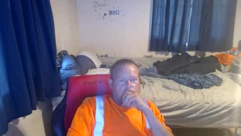 Snapshot of pecker40 chatting on June 20, 2026, 9:28 pm pecker40 online show from June 20, 2026, 9:28 pm