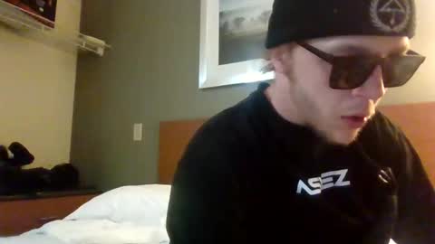 peeepit online show from December 22, 2025, 10:34 am