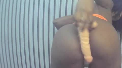 Snapshot of peetyface chatting on October 22, 2025, 7:02 pm Lizzy online show from October 22, 2025, 7:02 pm