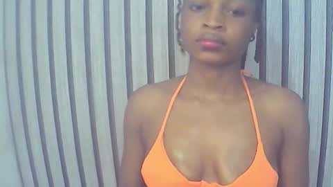 Snapshot of peetyface chatting on November 18, 2025, 1:59 pm Lizzy online show from November 18, 2025, 1:59 pm