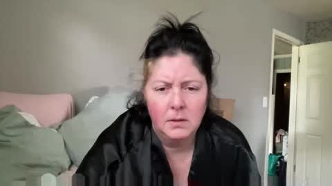 pegggggysue69 online show from April 5, 2026, 2:36 pm