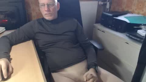 Pemue65 online show from November 5, 2025, 7:08 am