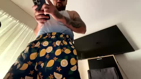 penebunny online show from December 6, 2024, 1:33 pm