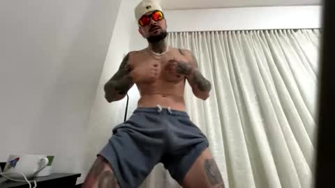 penebunny online show from December 18, 2025, 7:47 am