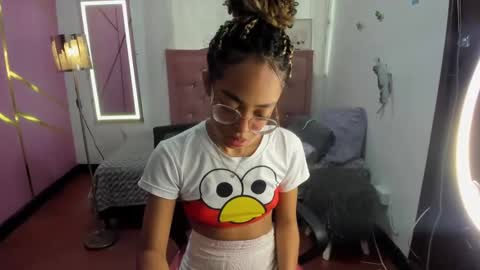 peneelopeecute online show from December 30, 2024, 9:40 pm