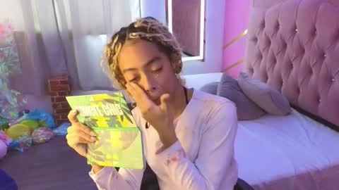 peneelopeecute online show from December 5, 2025, 7:43 pm