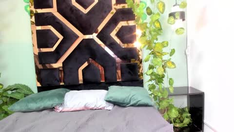 jazmin y kevin online show from April 11, 2026, 12:15 am