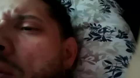 independent model online show from March 4, 2025, 11:19 am