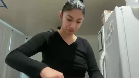 penelopeinwonderland online show from February 3, 2026, 12:53 am