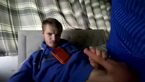 Penguin online show from January 15, 2026, 3:27 pm