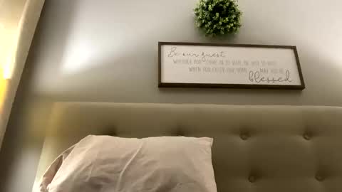 CoolBreeze online show from February 9, 2026, 12:36 am